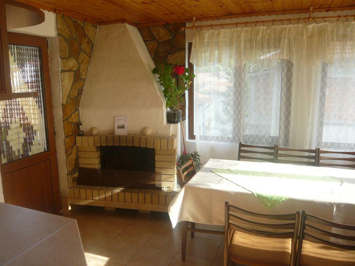 טריגראד Guest House Denitsa מראה חיצוני תמונה